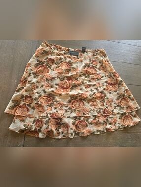 Express Cream A-Line Skirt with Peach Floral Print M